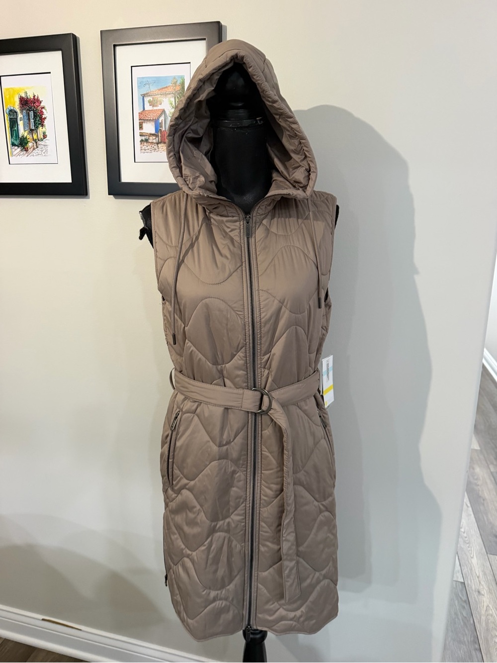 NWT Zella Women’s Quilted Hooded Belted Vest in Taupe S